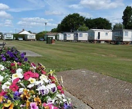 Copthorne Caravans Hotell Merston Eksteriør bilde