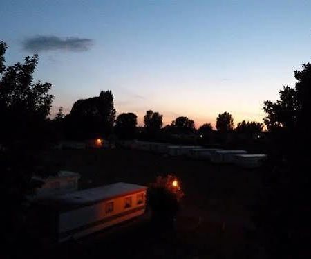 Copthorne Caravans Hotell Merston Eksteriør bilde
